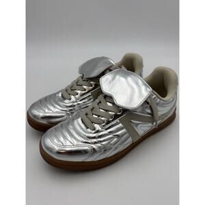 Cushionaire Astro Retro Sneakers Silver Metallic Size 8.5 M Soft Step